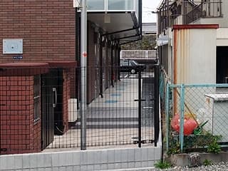 Room image 15