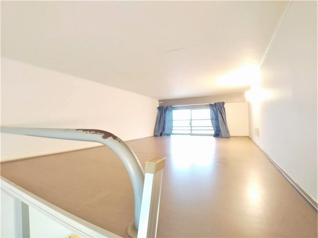 Room image 14