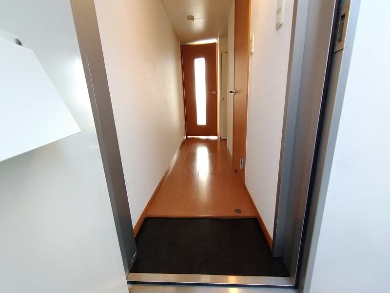 Room image 11