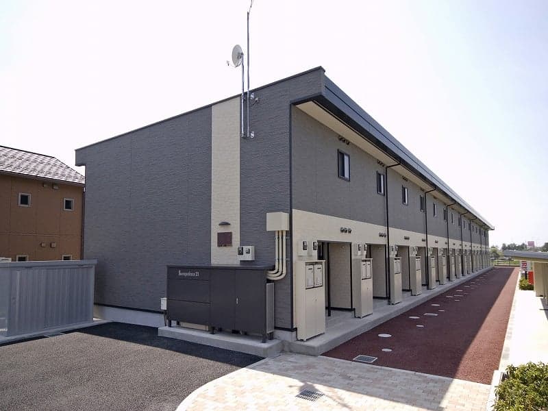 Main exterior of leopalace Green Field