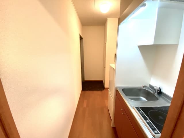 Room image 14