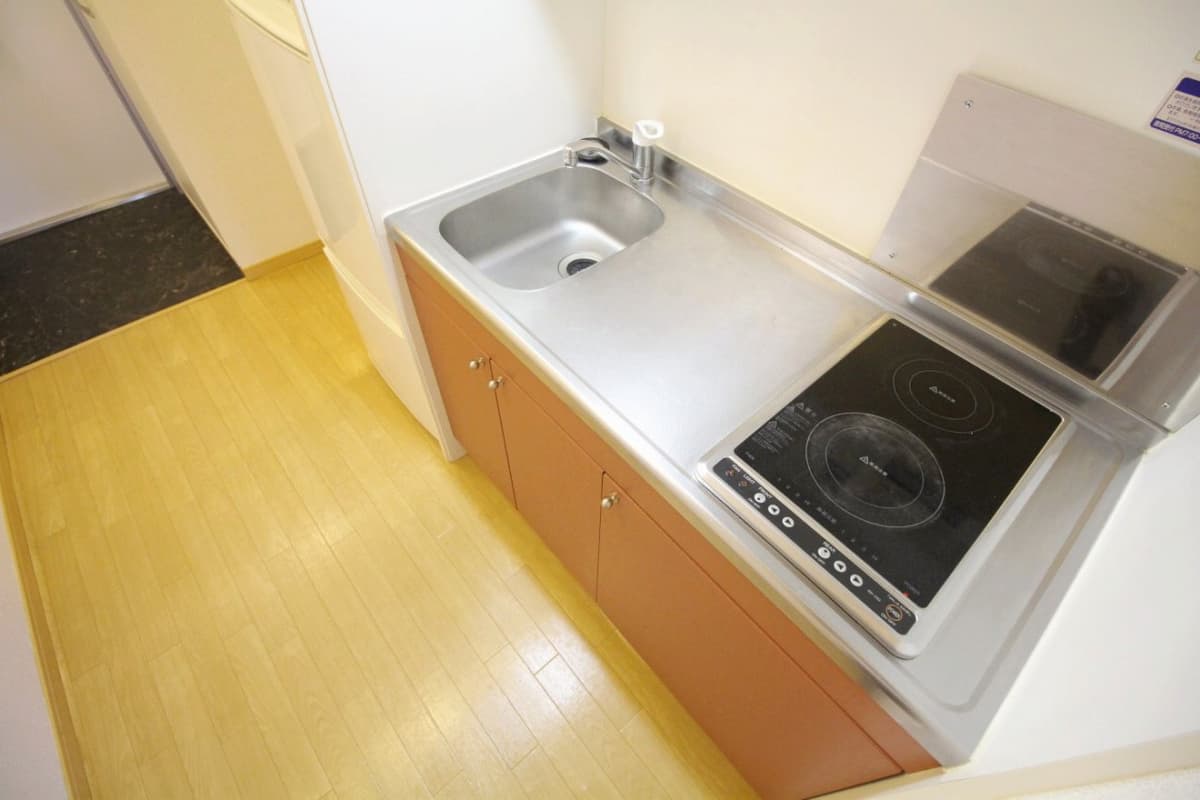 Room image 12