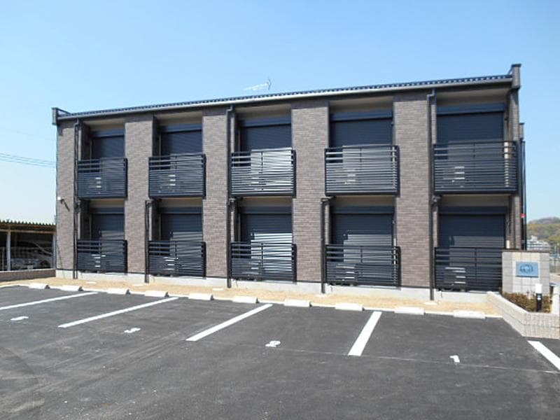 Main exterior of LEONEXT Kokubu Sunshine