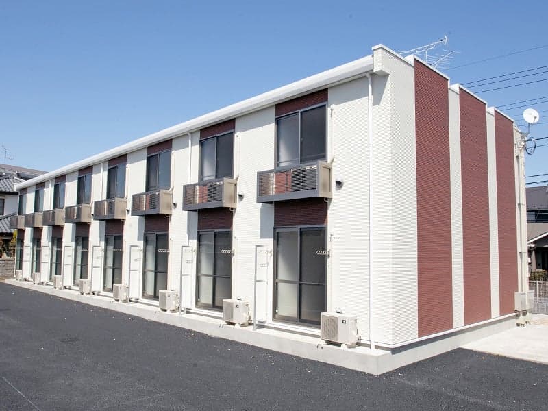 Main exterior of LEONEXT Sunny House Maehara