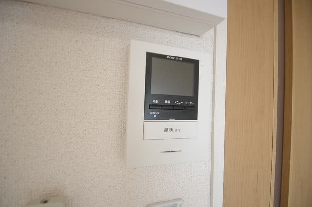 Room image 11