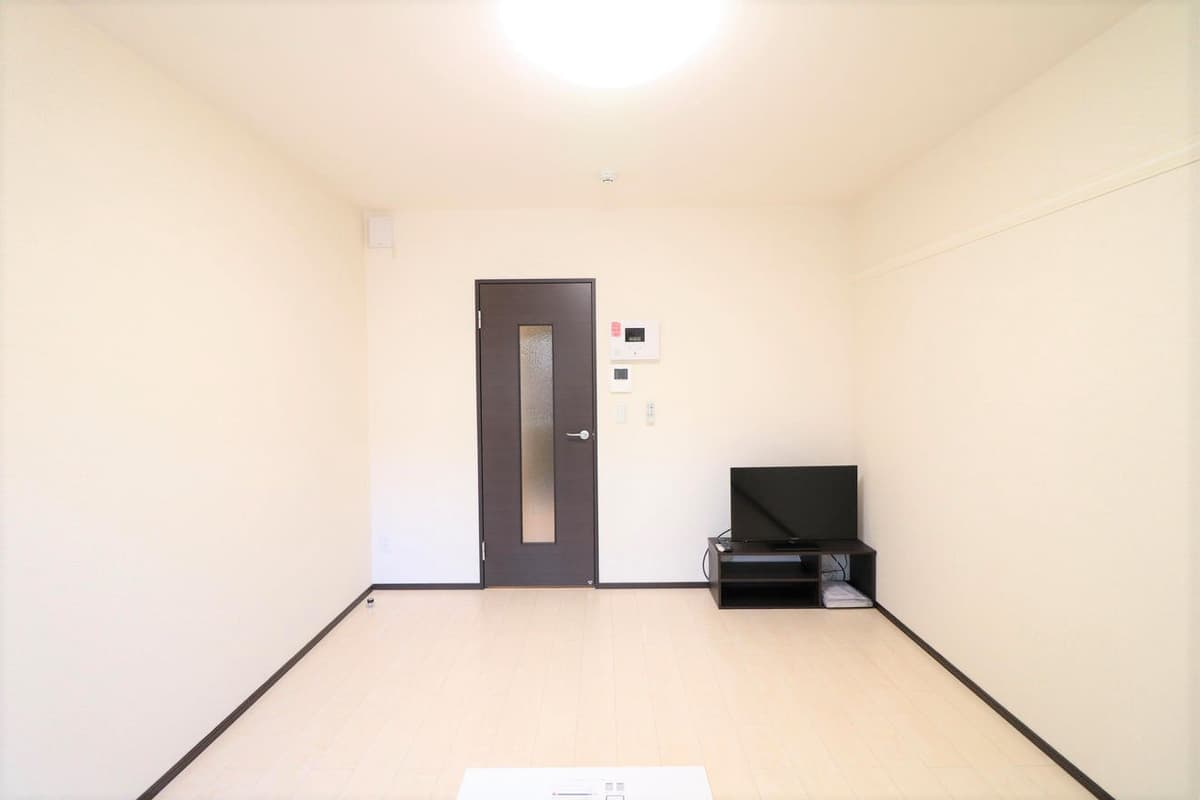 Room image 12