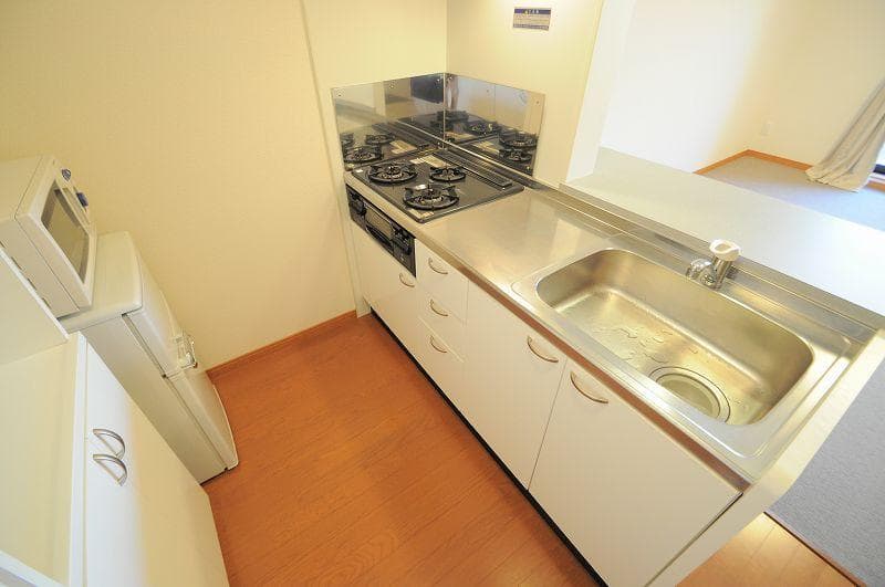 Room image 13