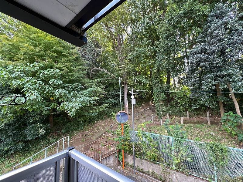 Room image 12