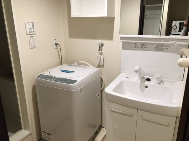 Room image 10