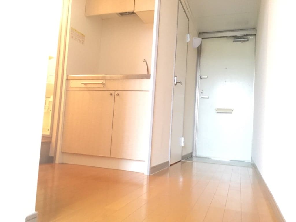 Room image 9