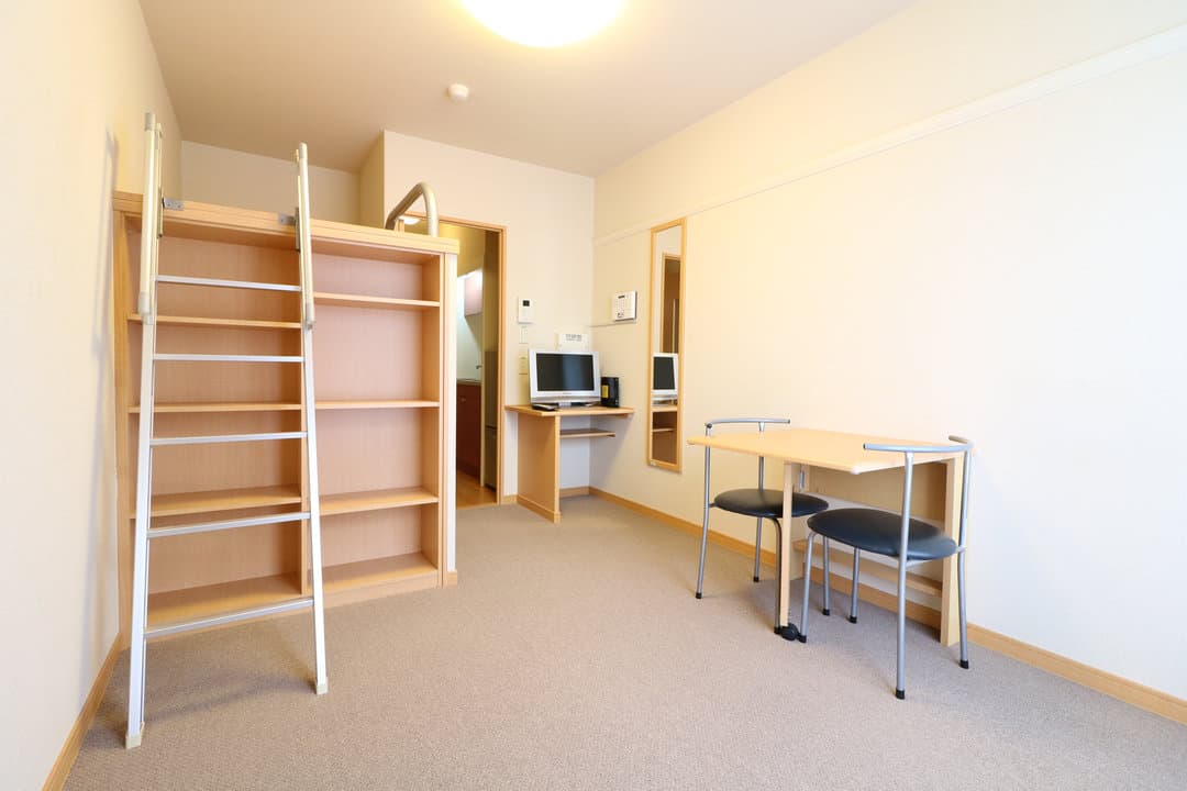 Room image 13