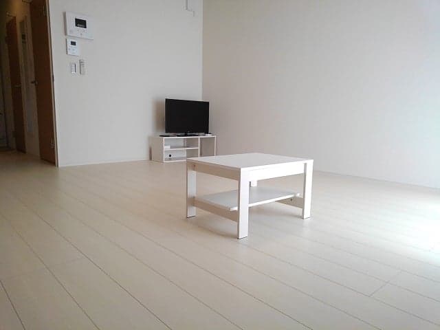 Room image 12