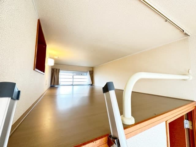 Room image 9