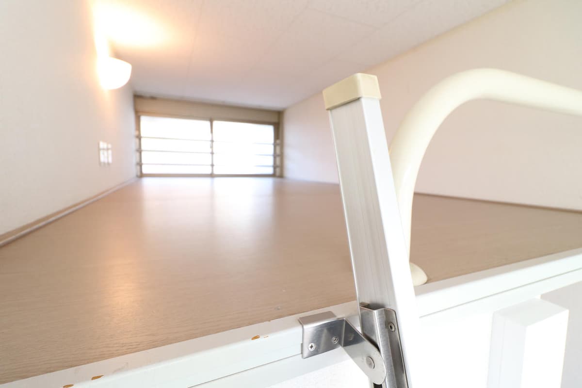 Room image 8
