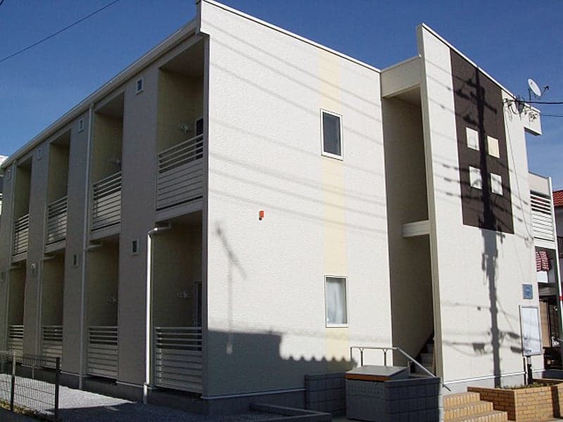 Main exterior of LEONEXT Kumakiri