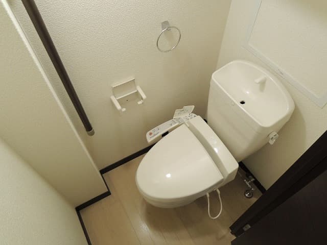 Room image 13