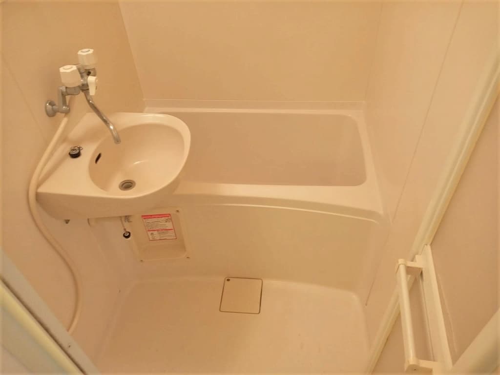 Room image 8
