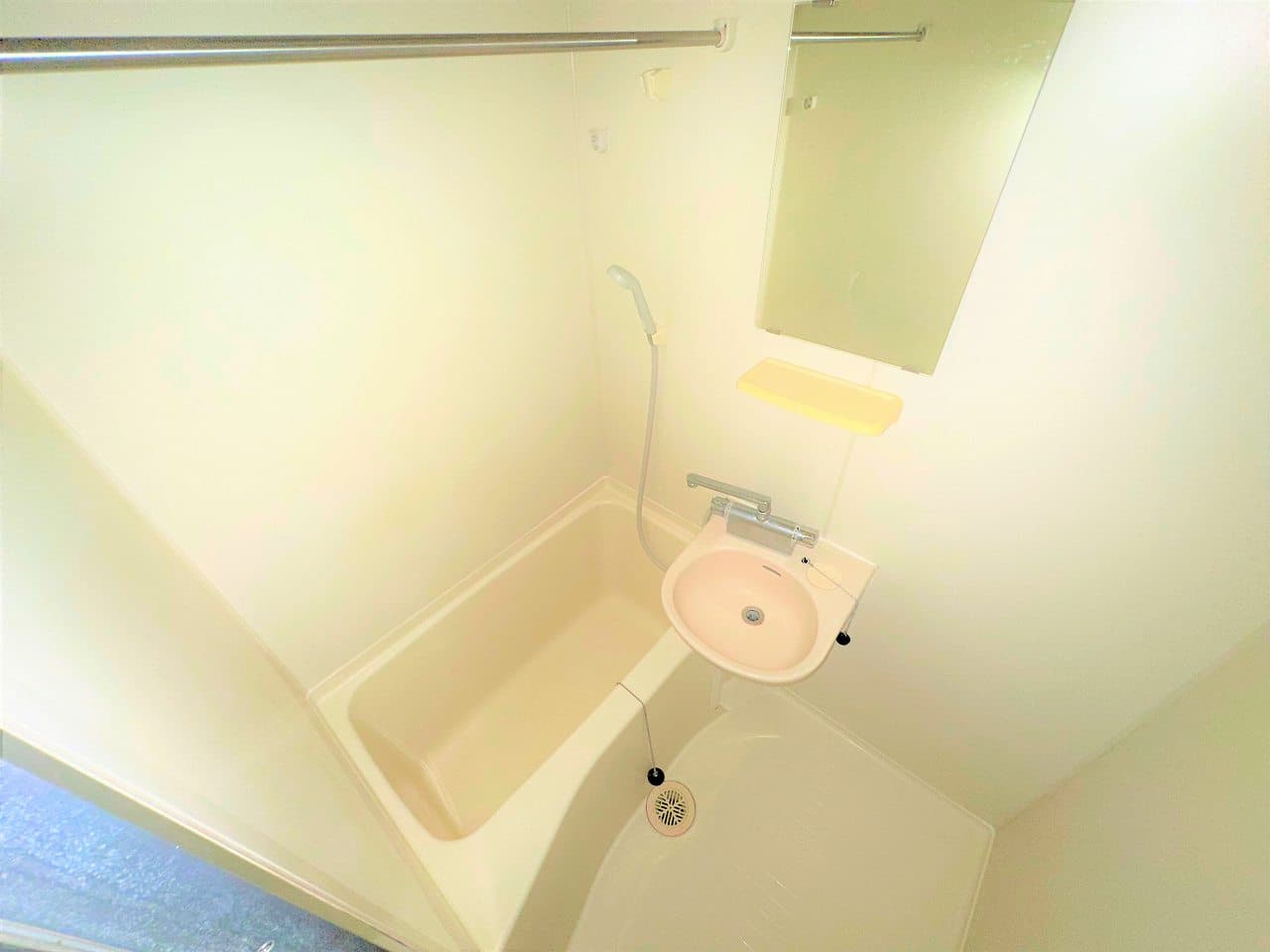 Room image 13