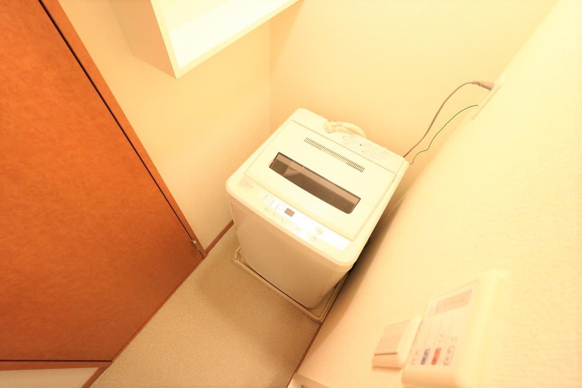 Room image 16