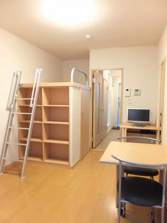 Room image 13