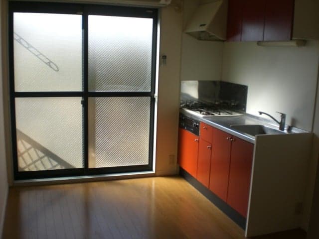 Room image 10