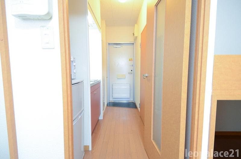 Room image 11