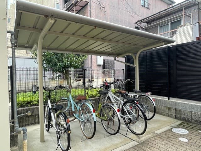 Room image 11