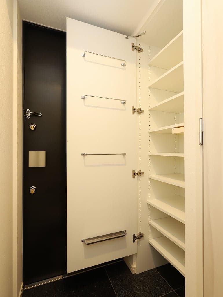 Room image 13