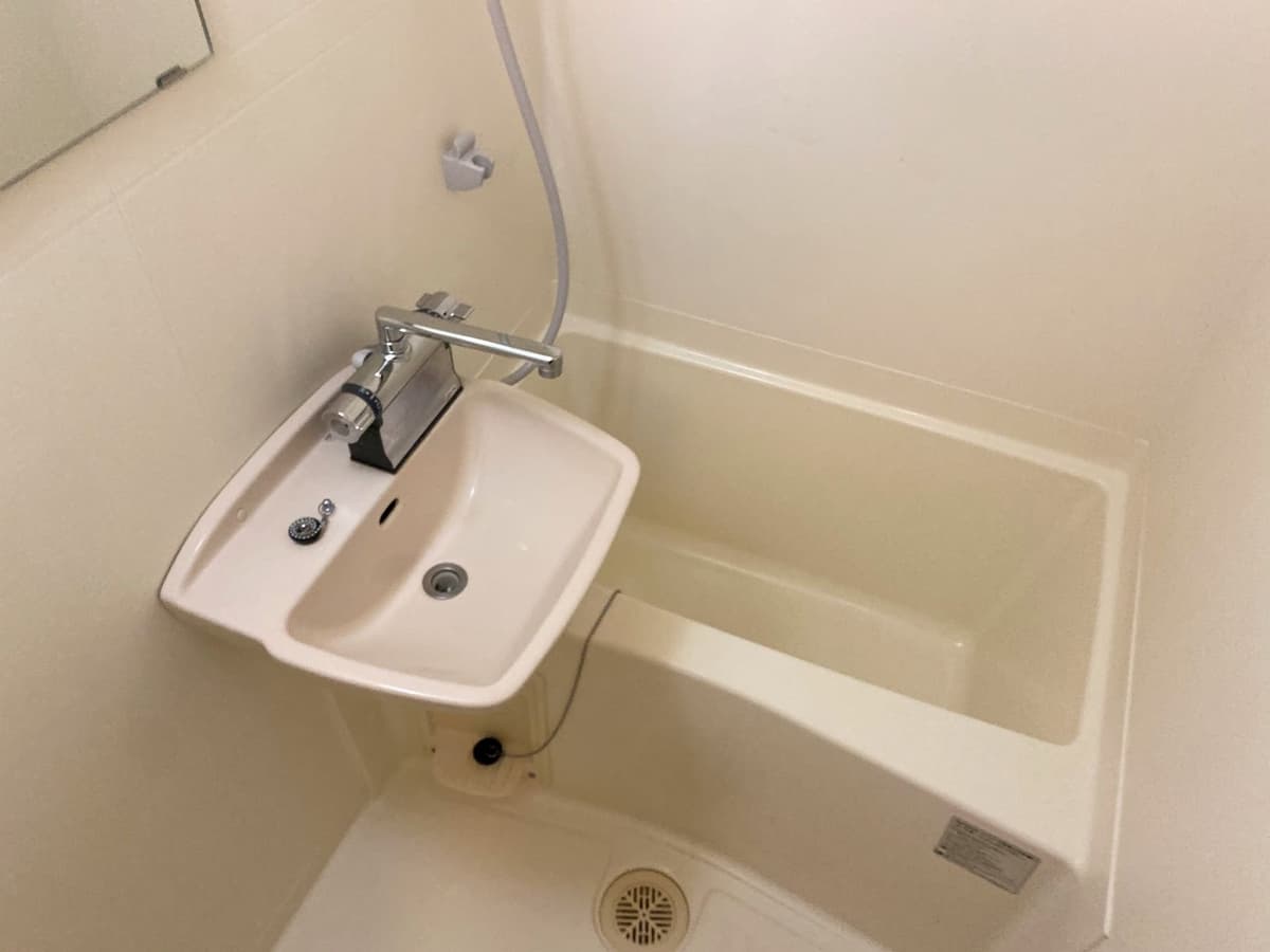 Room image 15