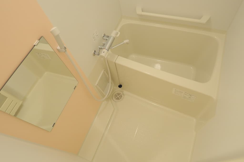 Room image 10