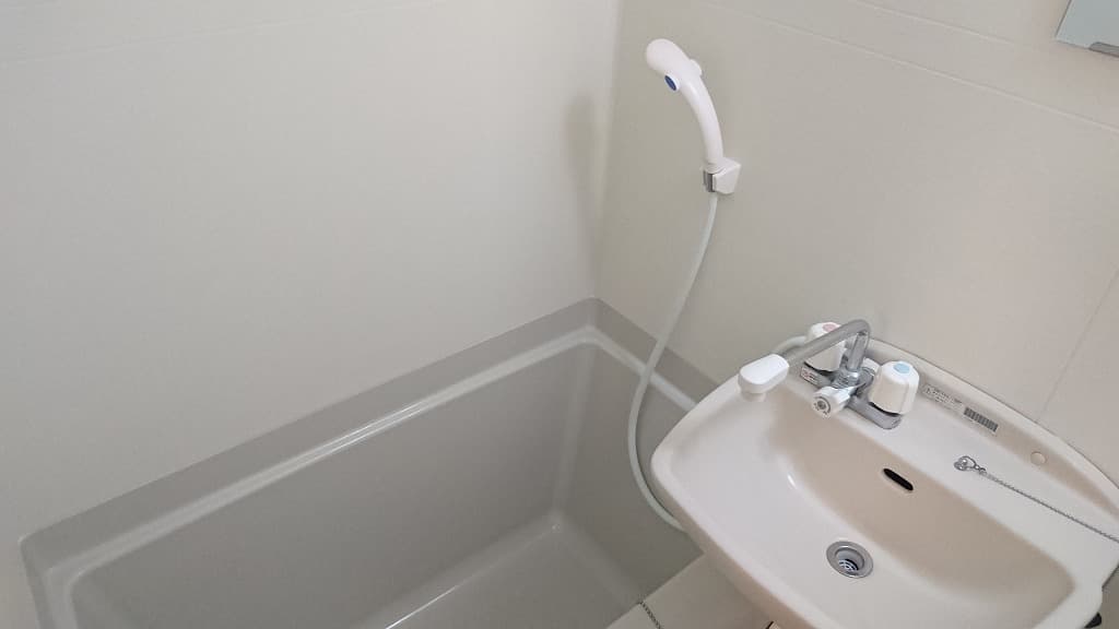 Room image 12