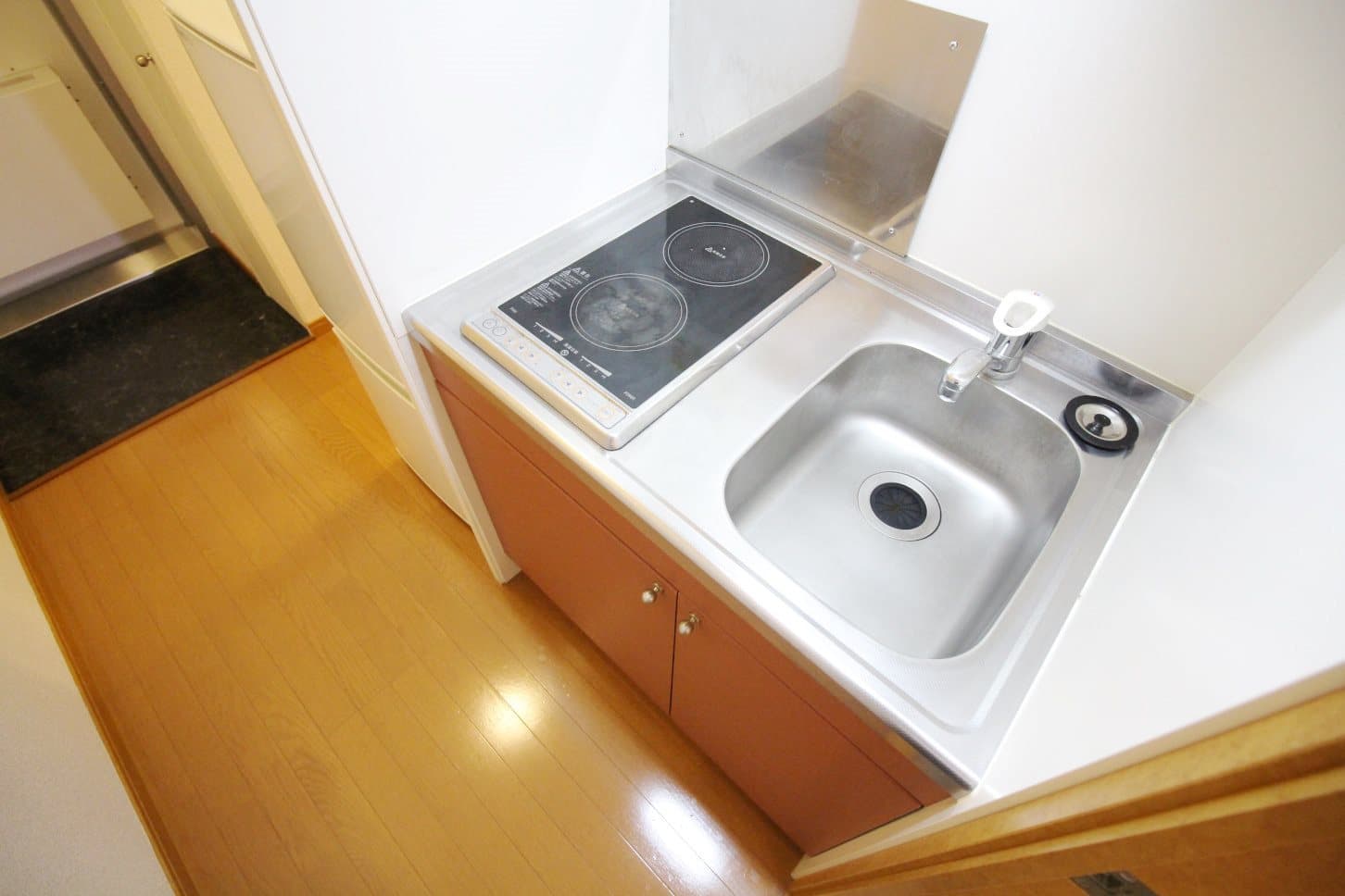 Room image 10