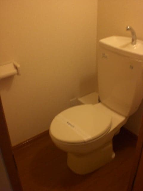Room image 14