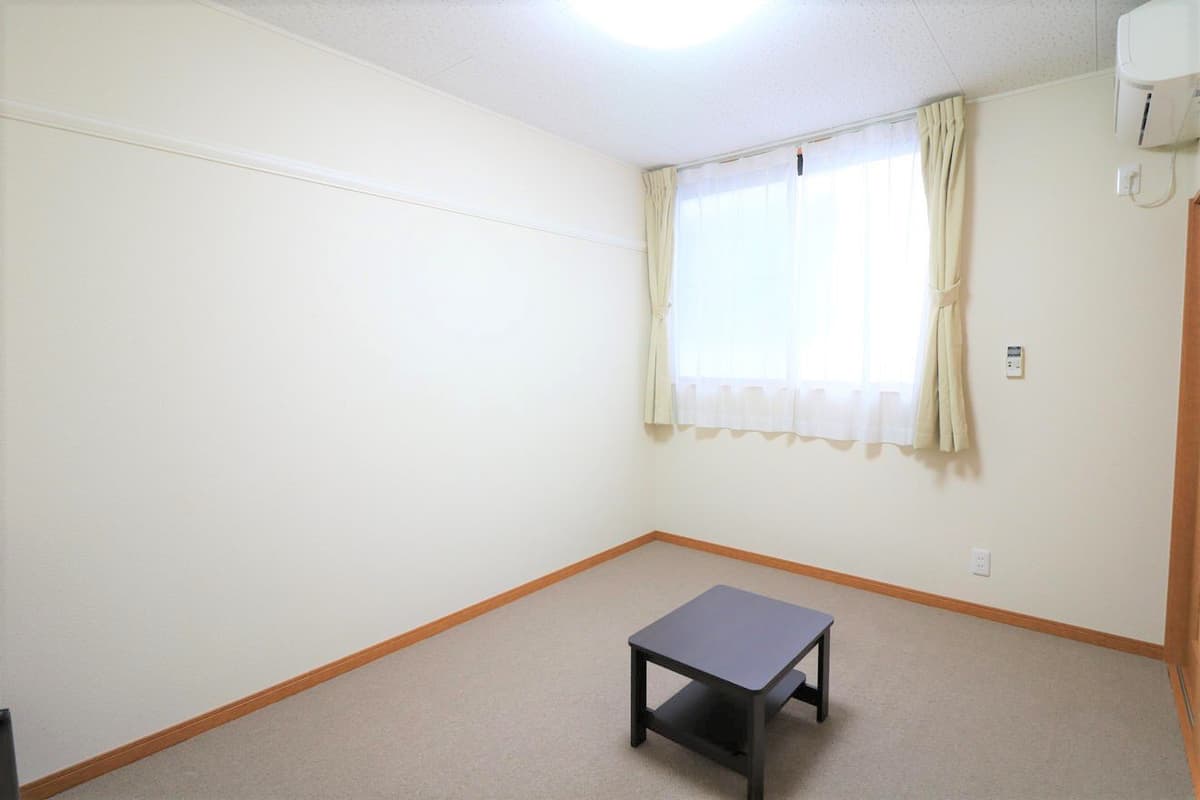 Room image 10