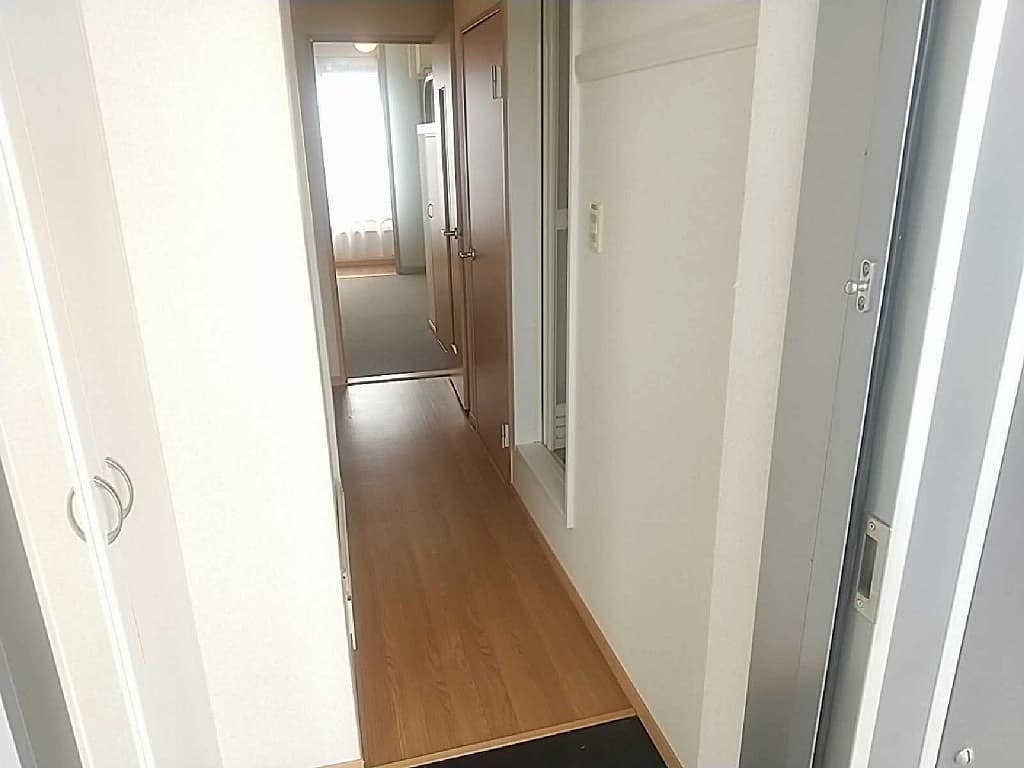 Room image 14