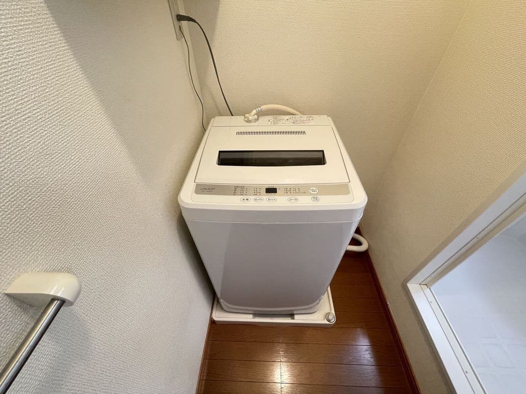 Room image 12