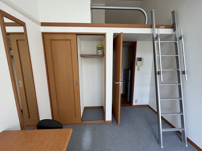 Room image 10