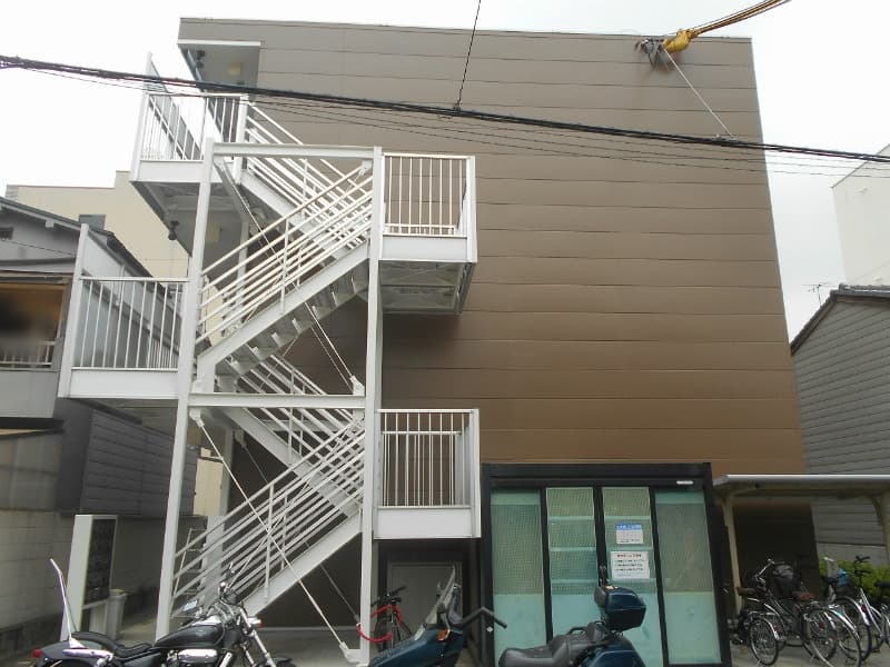 Main Image