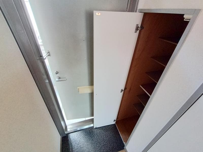 Room image 13