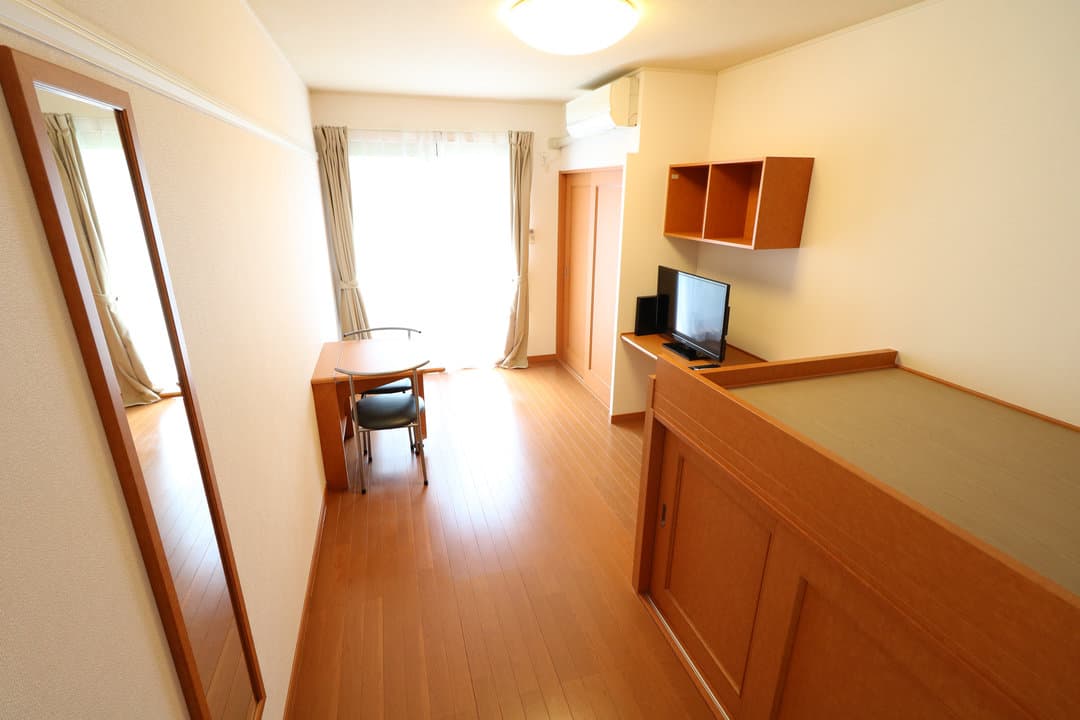 Room image 11