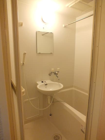 Room image 12