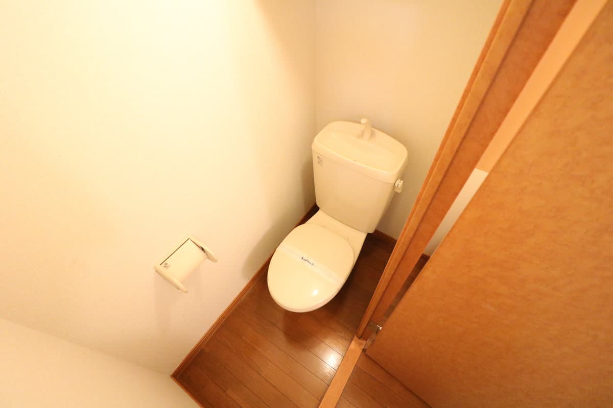 Room image 12