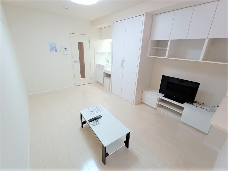 Room image 10