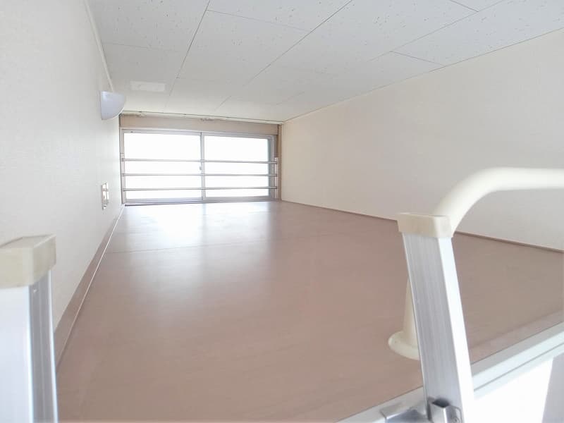 Room image 12