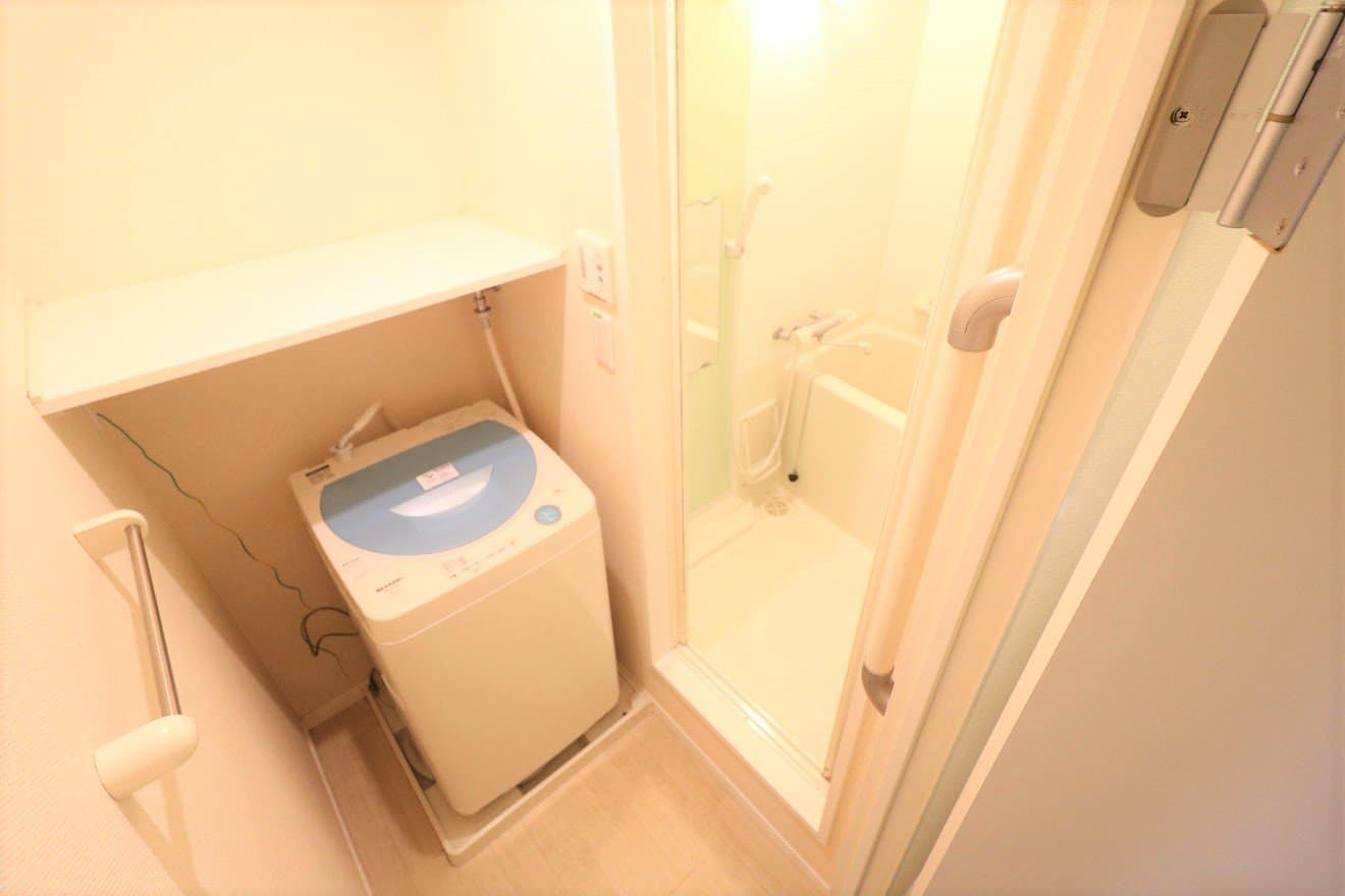 Room image 15