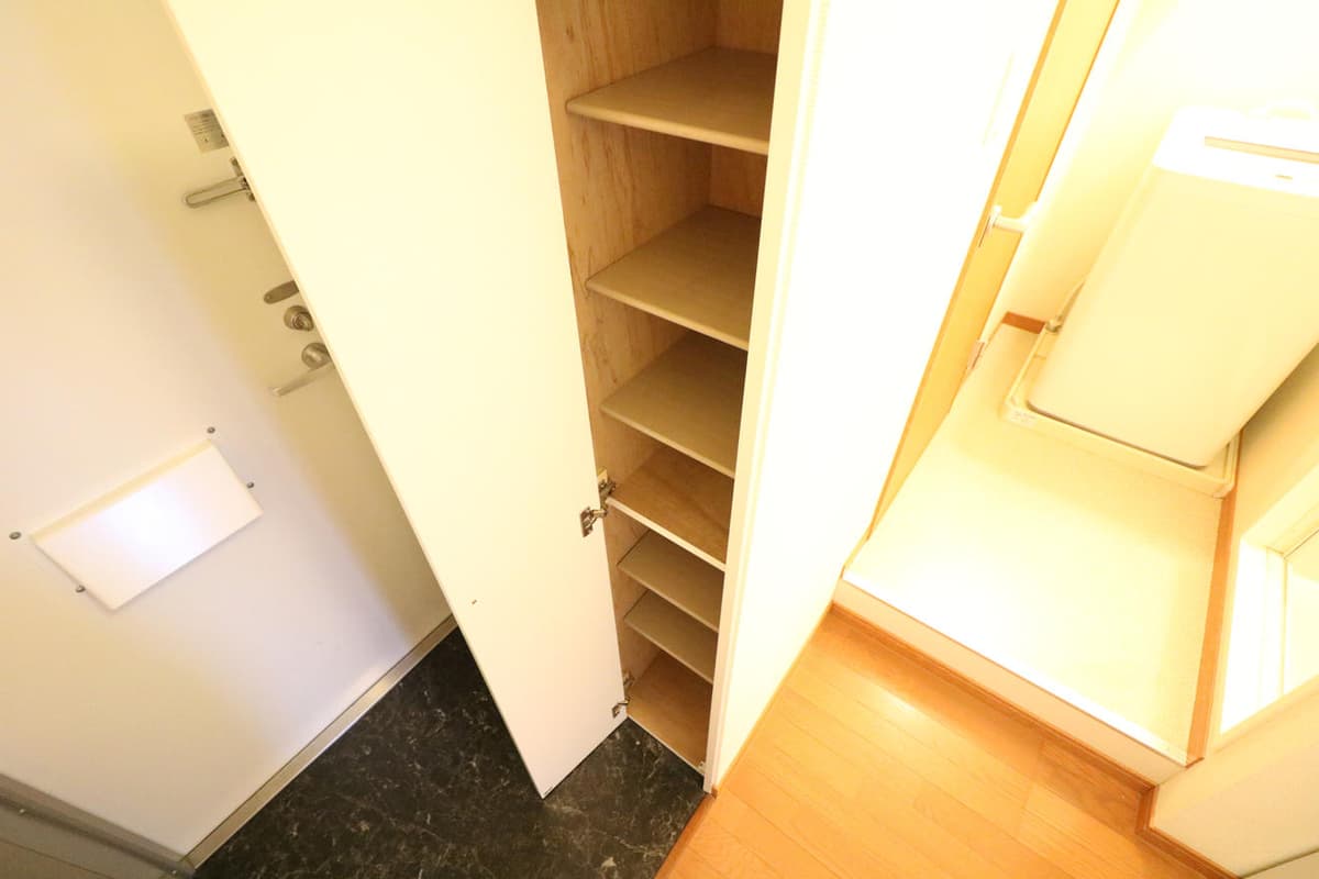 Room image 15