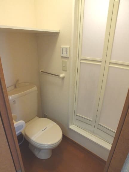 Room image 13