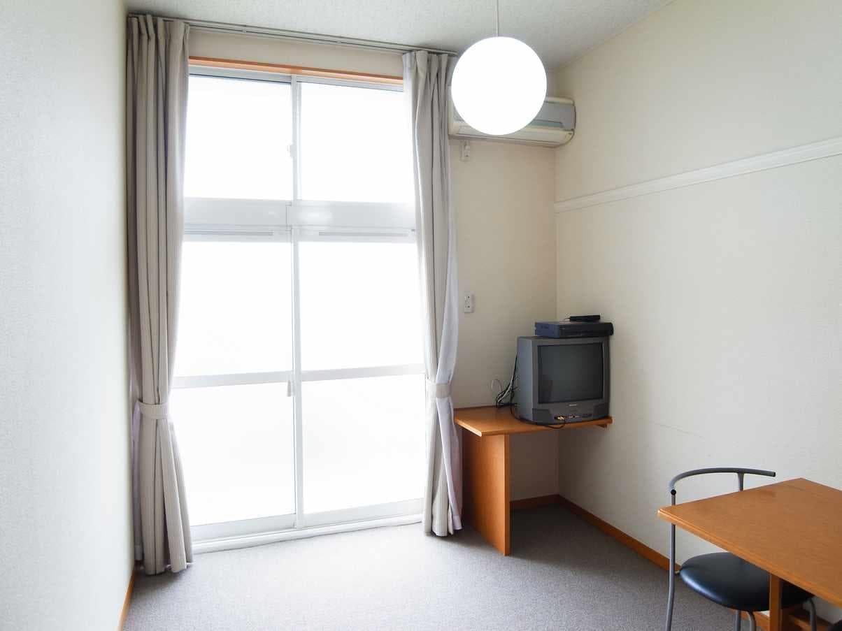 Room image 10