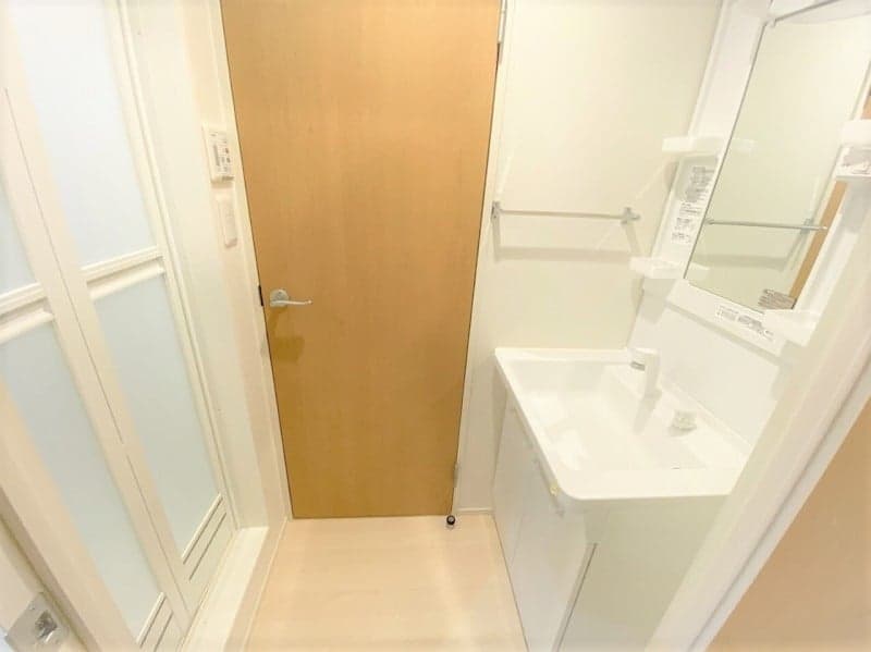 Room image 13