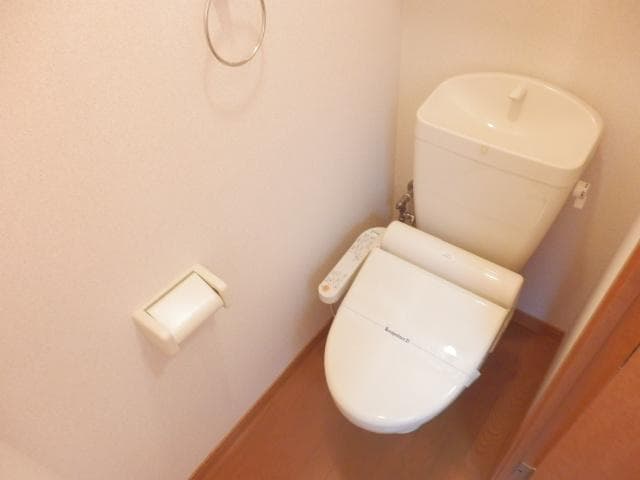 Room image 12